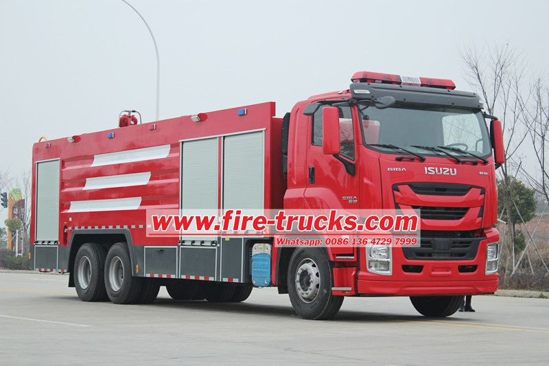 Isuzu GIGA 6x4 fire fighting truck