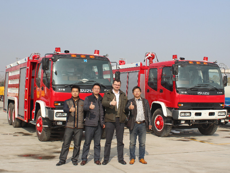 Middle east country customer purchasing fire trucks