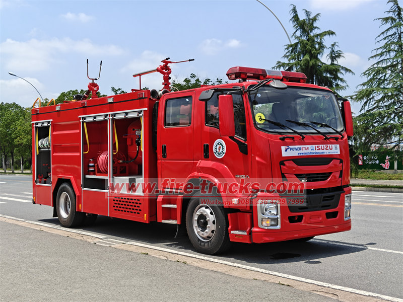 ISUZU FTR dry powder fire truck
