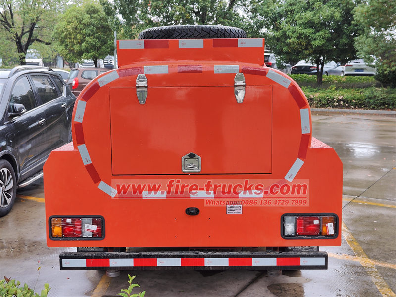 ISUZU 4×4 pickup tanker fire truck for sale ISUZU 4×4 pickup tanker fire truck for sale