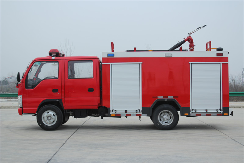 ISUZU NKR mini foam tender fire truck