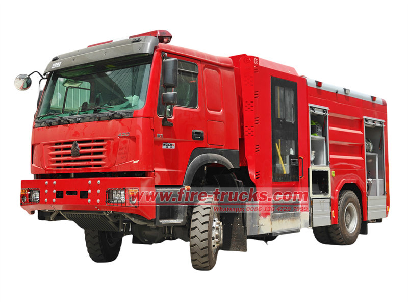 HOWO 4WD fire tanker truck
