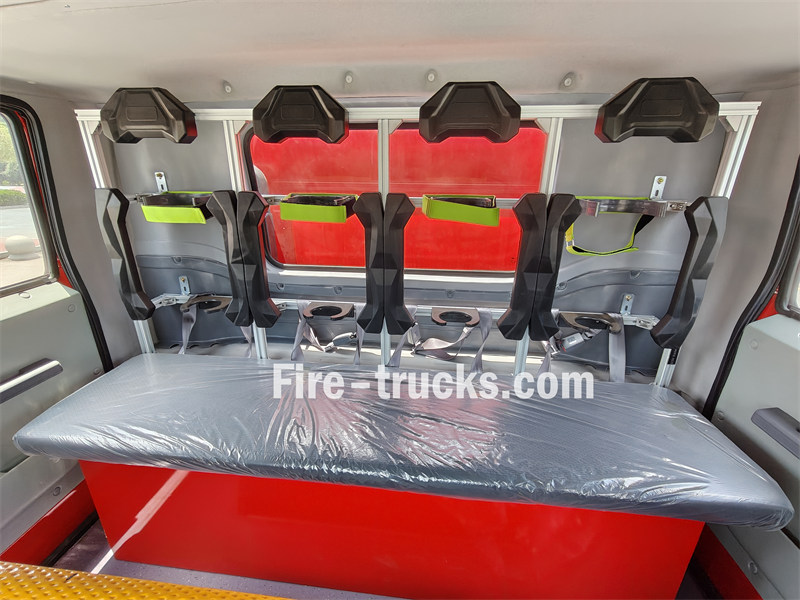 isuzu FVR wate foam fire fighting vehicle