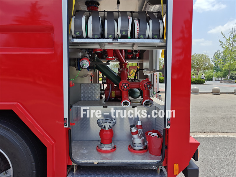 isuzu FVR wate foam fire fighting vehicle